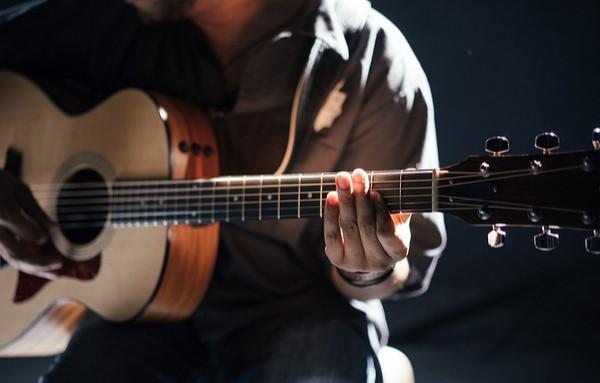 Live coffeehouse music